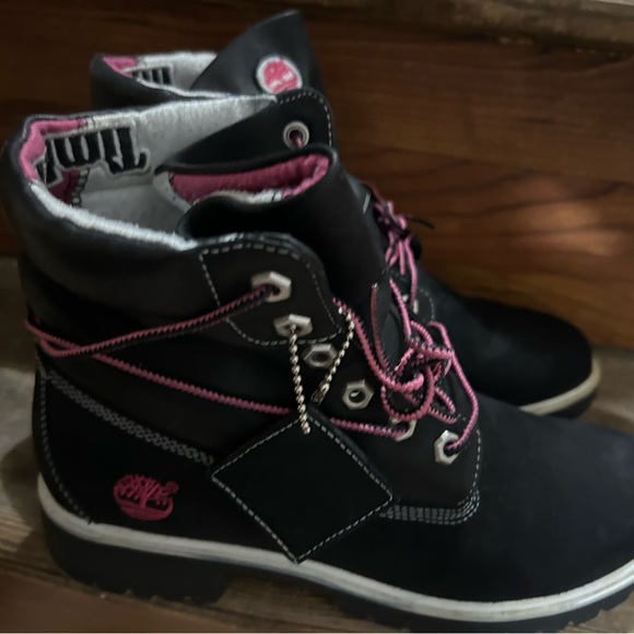 Women’s Timberland boots - Picture 4 of 7